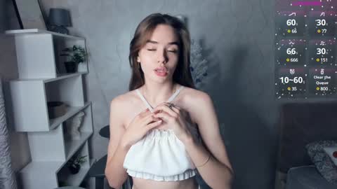 Jinny online show from December 23, 2024, 6:33 am