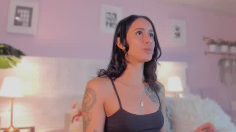 Jinx  online show from November 3, 2025, 2:07 pm