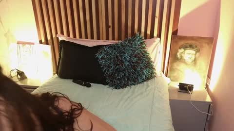 Snapshot of jinxve chatting on January 18, 2025, 6:32 pm Jinx Vi online show from January 18, 2025, 6:32 pm