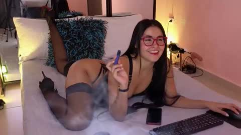 Snapshot of jinxve chatting on October 25, 2025, 2:56 pm Jinx Vi online show from October 25, 2025, 2:56 pm