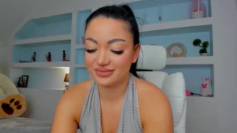 Snapshot of jisselle chatting on October 2, 2025, 9:05 am Juliee online show from October 2, 2025, 9:05 am