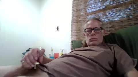 jizzmitten5 online show from October 2, 2025, 11:56 pm