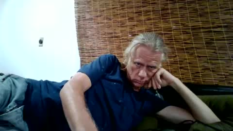 Snapshot of jizzmitten5 chatting on July 5, 2026, 4:52 am jizzmitten5 online show from July 5, 2026, 4:52 am