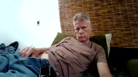 Snapshot of jizzmitten5 chatting on July 11, 2026, 8:17 am jizzmitten5 online show from July 11, 2026, 8:17 am