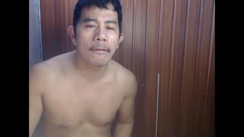 jjboy74472 online show from October 27, 2025, 11:41 pm