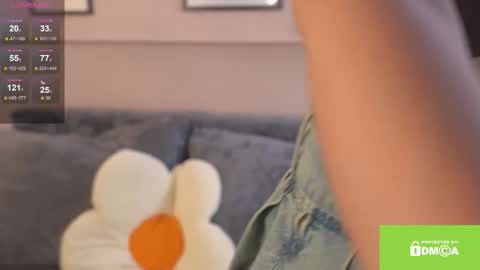 Snapshot of jjennnyy chatting on September 27, 2025, 8:08 am Jenny online show from September 27, 2025, 8:08 am