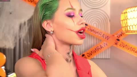 Snapshot of jjennnyy chatting on October 31, 2025, 8:59 am Jenny online show from October 31, 2025, 8:59 am