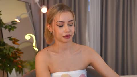 Jenny online show from May 22, 2026, 8:21 am