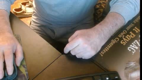 me online show from December 4, 2025, 12:58 pm