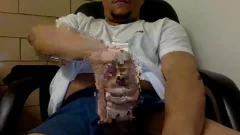 Snapshot of jln102004 chatting on February 13, 2025, 3:03 pm Holmesfifth online show from February 13, 2025, 3:03 pm