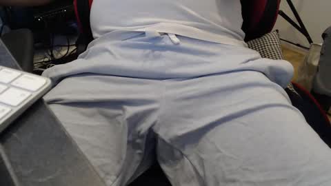 jlouis759 online show from October 26, 2025, 12:44 pm