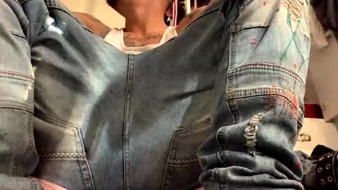 Snapshot of jmartel92 chatting on March 3, 2026, 3:51 pm jmartel92 online show from March 3, 2026, 3:51 pm