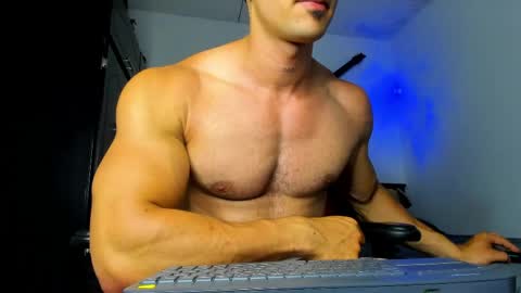 Snapshot of jmortton chatting on May 19, 2026, 1:56 am IGJmortton online show from May 19, 2026, 1:56 am