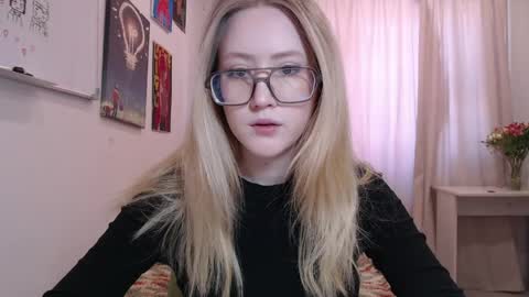 Snapshot of joan_kiss chatting on April 12, 2026, 8:19 am joan_kiss online show from April 12, 2026, 8:19 am