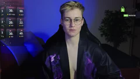 Snapshot of joan_night chatting on November 26, 2025, 7:48 pm J online show from November 26, 2025, 7:48 pm