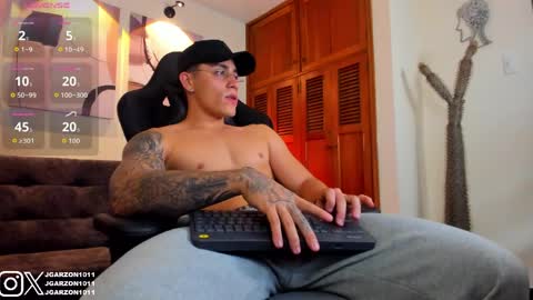 joan_soto online show from April 22, 2026, 2:18 pm