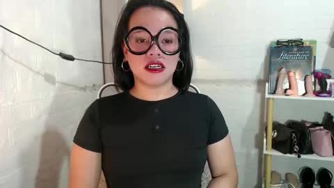 Joana online show from February 4, 2025, 9:52 pm