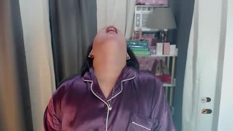 Joana online show from May 6, 2026, 11:43 pm