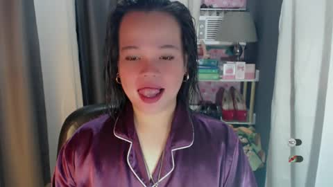 Joana online show from June 17, 2026, 11:05 pm