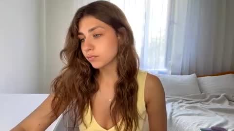 Bella online show from July 28, 2026, 2:13 pm