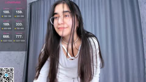 Mia online show from January 6, 2025, 12:02 pm