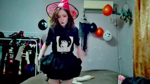 Snapshot of joanna_tompsonlove0 chatting on October 19, 2025, 12:00 am Joannatompson online show from October 19, 2025, 12:00 am