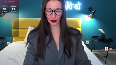 Joan online show from February 3, 2026, 1:26 am