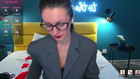 Joan online show from February 3, 2026, 2:53 am