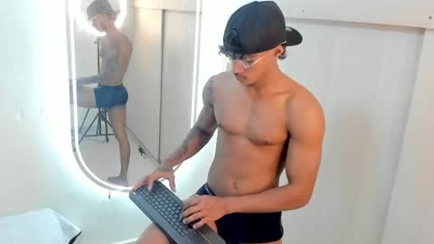 Snapshot of joao_da_silva19 chatting on June 24, 2026, 2:38 pm Joao Da Silva online show from June 24, 2026, 2:38 pm