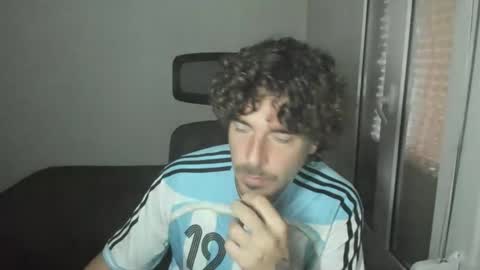 Snapshot of joaquin420_hot chatting on March 14, 2026, 3:39 pm joaquin420_hot online show from March 14, 2026, 3:39 pm