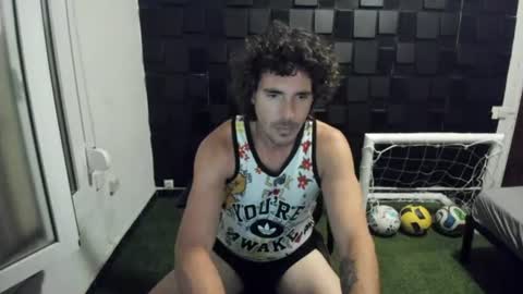 Snapshot of joaquin420_hot chatting on July 1, 2026, 5:45 pm joaquin420_hot online show from July 1, 2026, 5:45 pm
