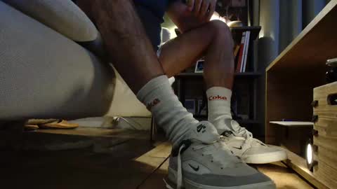 GUILLAUME feet and socks online show from February 10, 2025, 7:38 pm