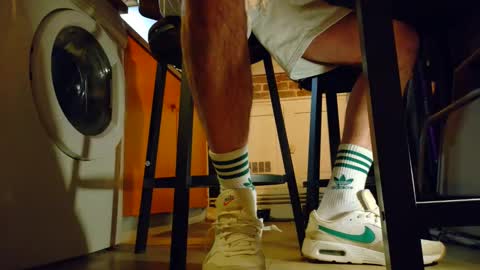 GUILLAUME feet and socks online show from March 4, 2025, 7:43 pm