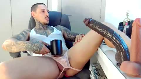 Snapshot of jockstraps3x chatting on November 14, 2025, 1:32 pm Jockstrap3x online show from November 14, 2025, 1:32 pm