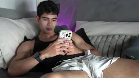 joe_steel1 online show from May 5, 2026, 9:45 pm