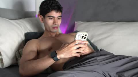 joe_steel1 online show from May 7, 2026, 10:04 pm