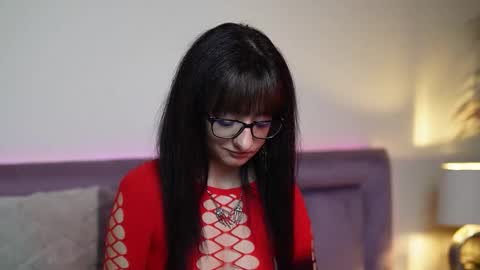  Joelle  online show from November 11, 2025, 9:15 pm