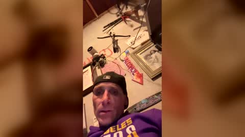 joeyscorpio1984 online show from April 9, 2026, 7:47 am