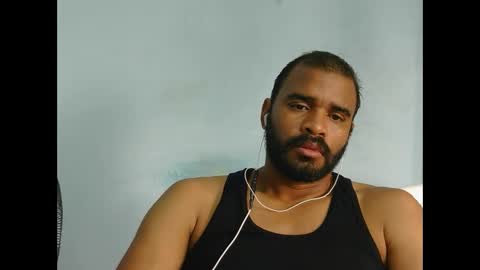 johan2222222222 online show from February 4, 2026, 2:01 pm