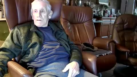 johan7 heet online show from January 2, 2025, 3:51 pm