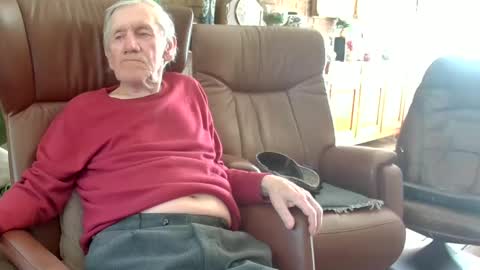 johan7 heet online show from March 7, 2025, 12:45 pm