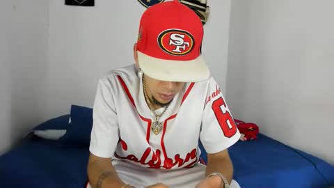 johan_and_antonella online show from December 18, 2025, 8:04 pm