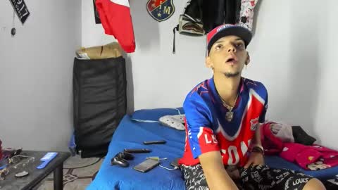 johan_and_antonella online show from February 18, 2026, 5:47 am