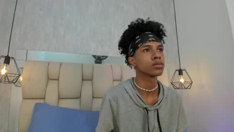 Johan  online show from October 9, 2025, 11:30 am