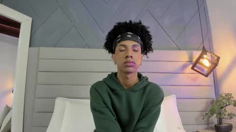 Johan  online show from November 13, 2025, 11:31 am