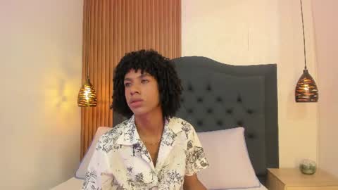 Johan  online show from June 19, 2026, 11:36 am