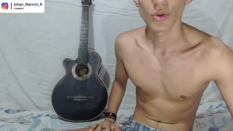 johan_mancini_r online show from December 4, 2025, 9:01 pm