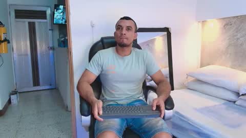 johan online show from February 23, 2026, 6:44 am