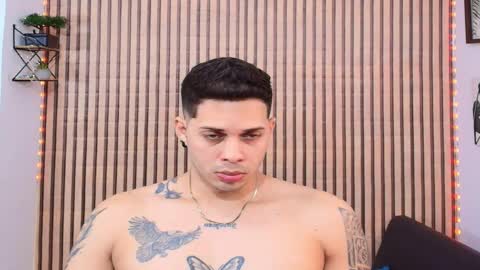 Snapshot of johan_speitzer chatting on February 15, 2026, 10:28 pm johan speitzer online show from February 15, 2026, 10:28 pm