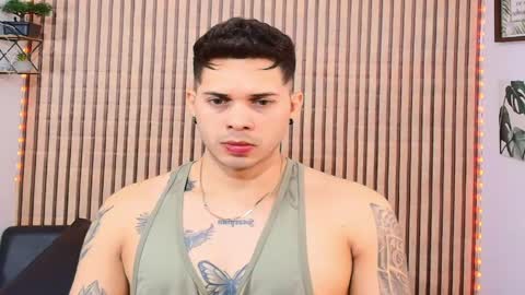 Snapshot of johan_speitzer chatting on March 23, 2026, 12:25 am johan speitzer online show from March 23, 2026, 12:25 am